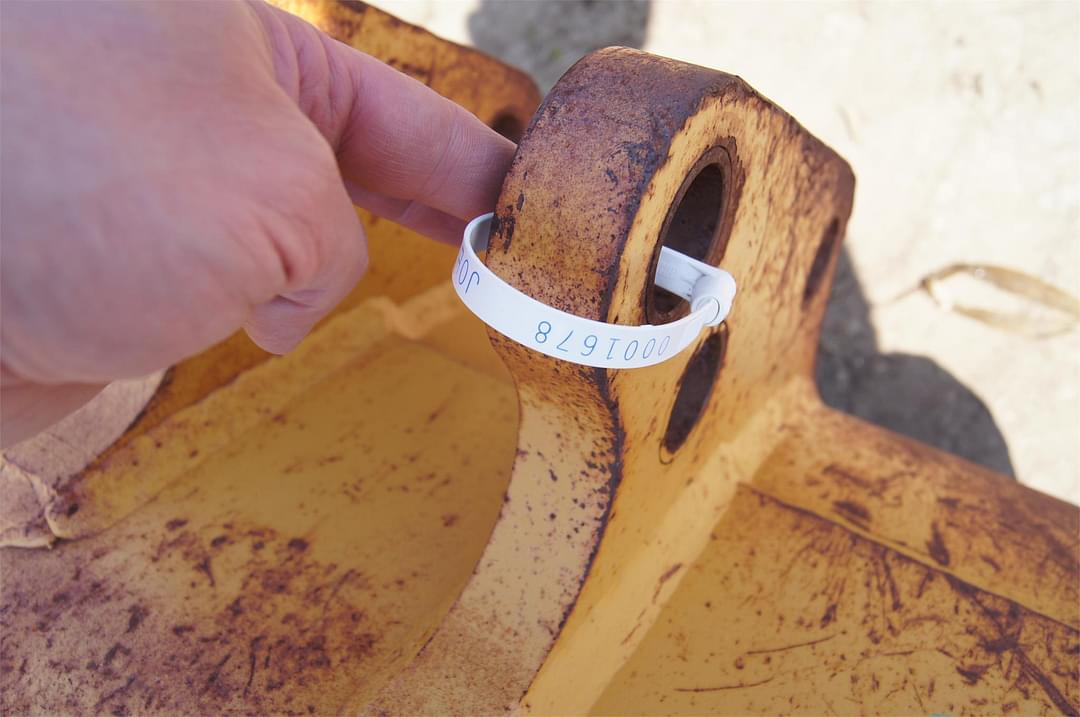 Image of Undetermined Bucket Image 1