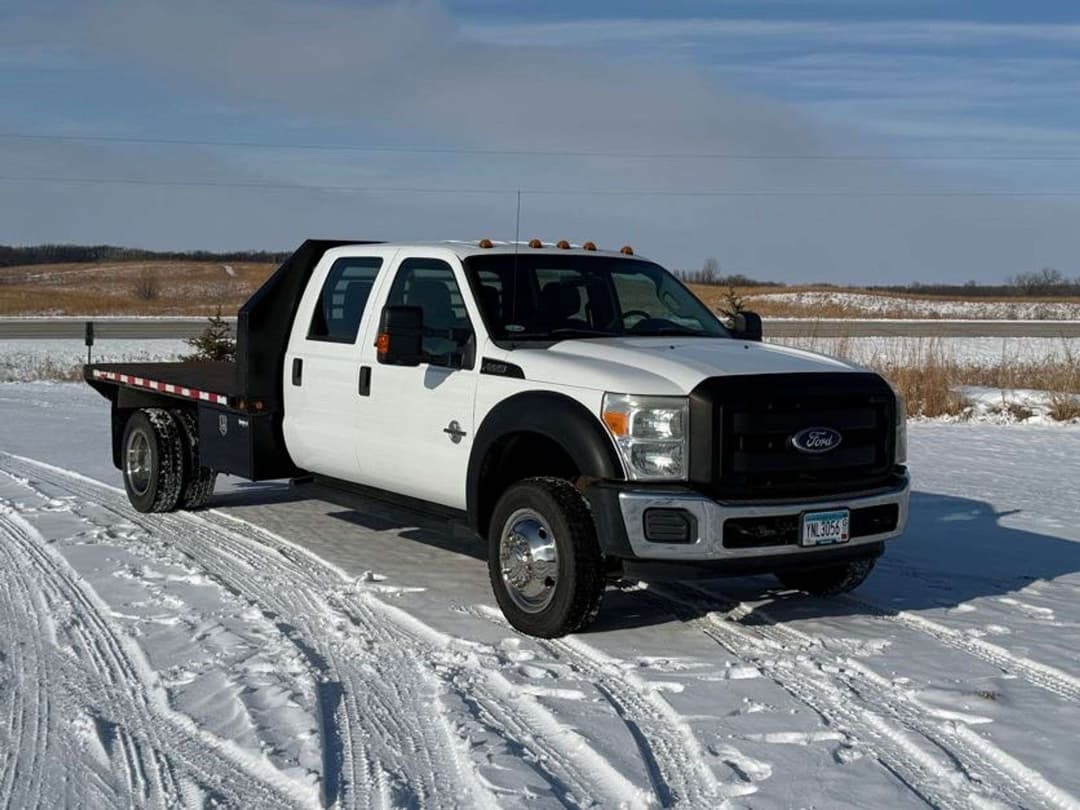 Image of Ford F-550 Primary image