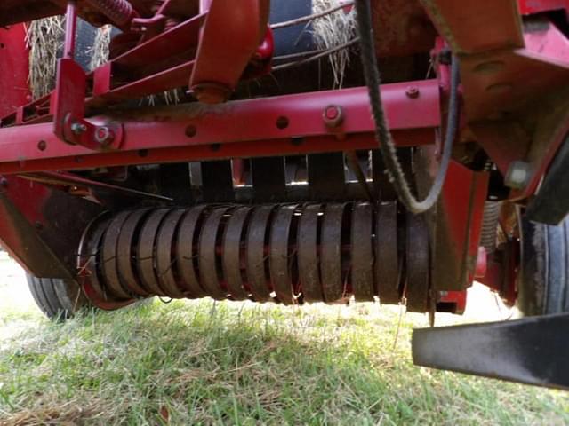 Image of Case IH 8420 equipment image 4