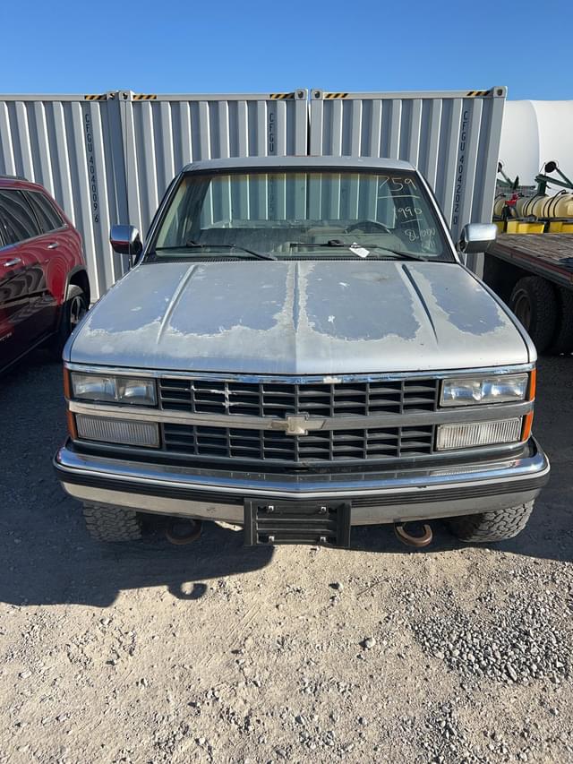 Image of Chevrolet 2500 equipment image 2