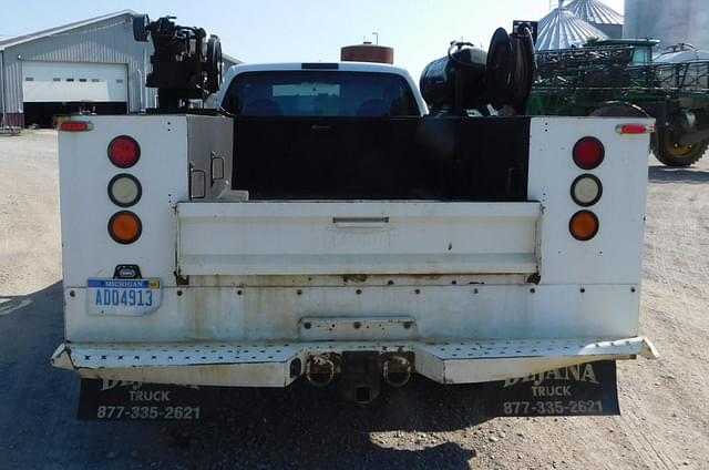 Image of Ford F-550 equipment image 3