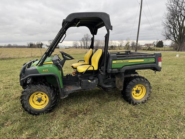 Image of John Deere Gator XUV 825i equipment image 1