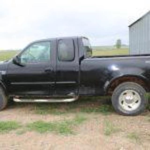 Image of Ford F-150 equipment image 1