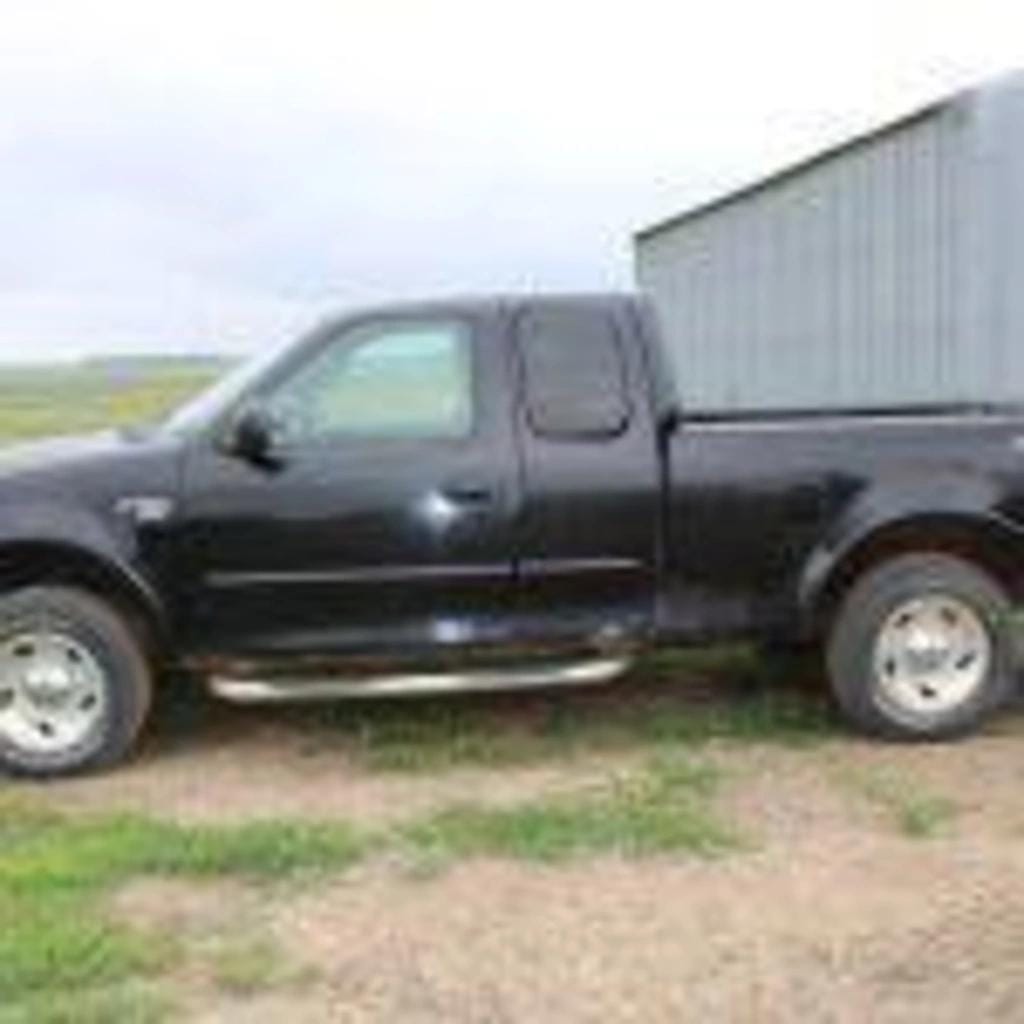 2001 Ford F-150 Equipment Image0