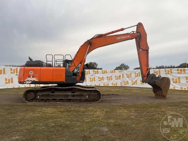 Image of Hitachi ZX300LC-6N equipment image 3