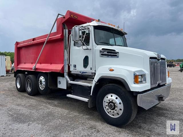 Image of Western Star 4700SF equipment image 3