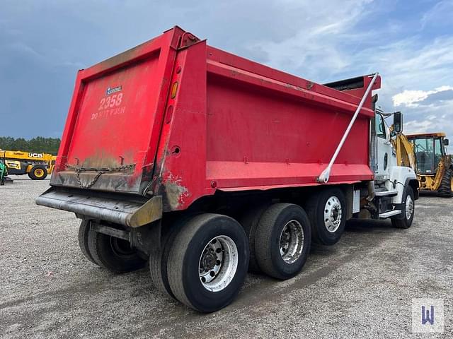 Image of Western Star 4700SF equipment image 4