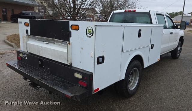 Image of Chevrolet 2500HD equipment image 4