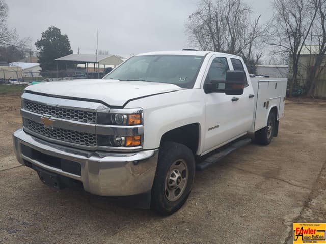 Image of Chevrolet 2500HD equipment image 1