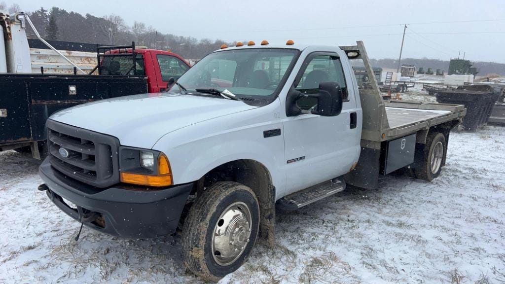 2000 Ford F-450 Equipment Image0