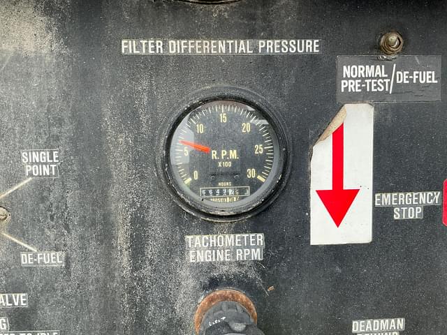 Image of Mack DM492S equipment image 4