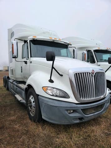 Main image International ProStar Plus 122