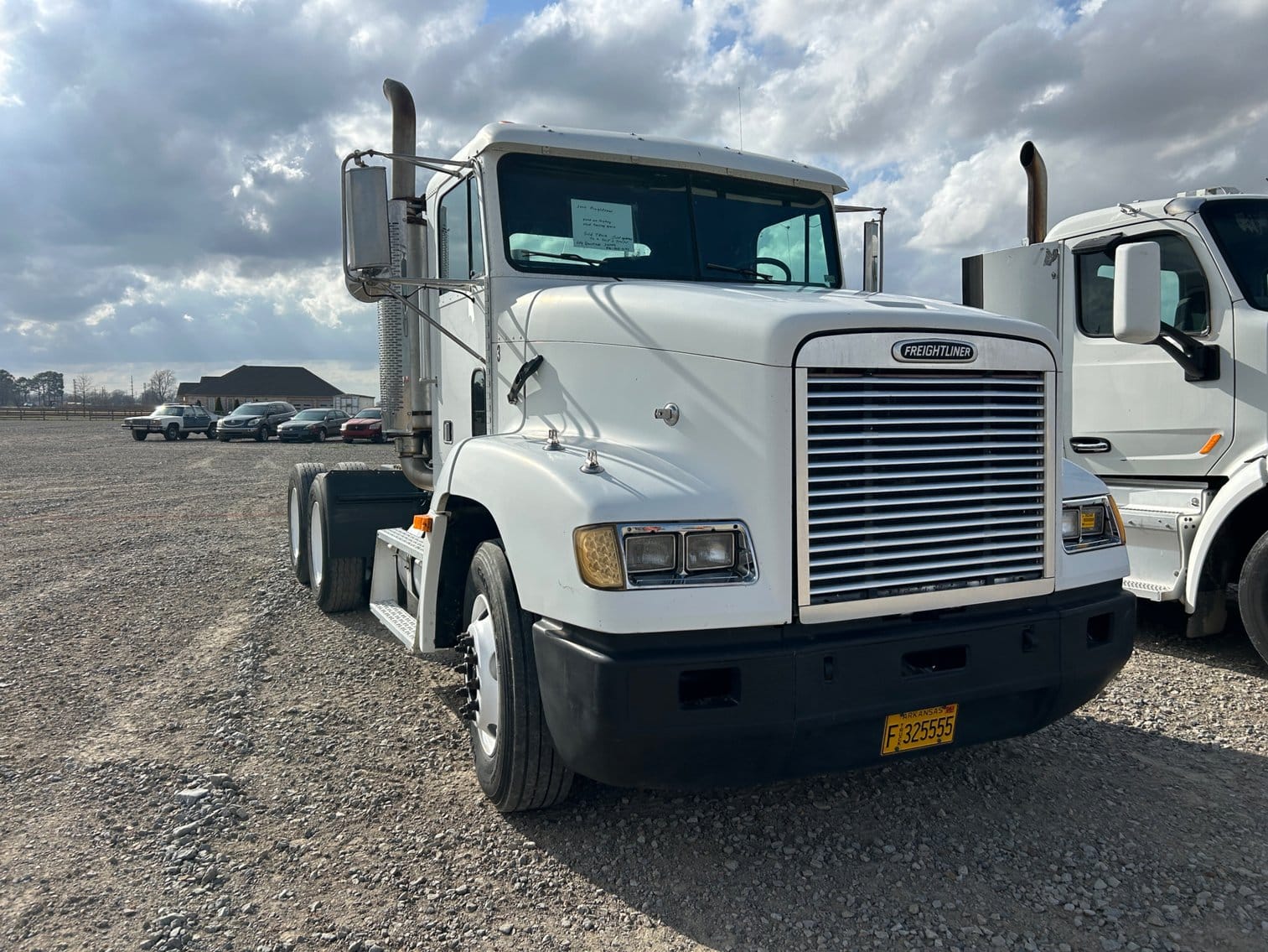 2000 Freightliner FD1 Equipment Image0
