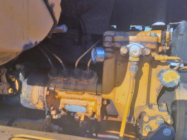 Image of Caterpillar 944A equipment image 3
