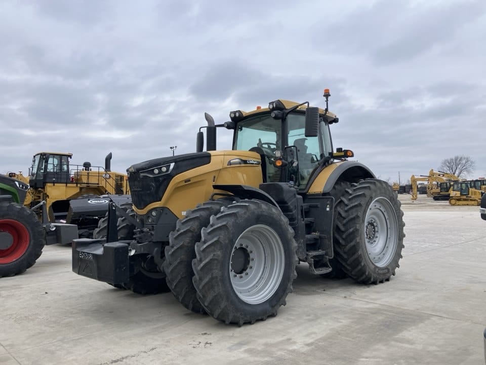 2020 Challenger 1038 Equipment Image0