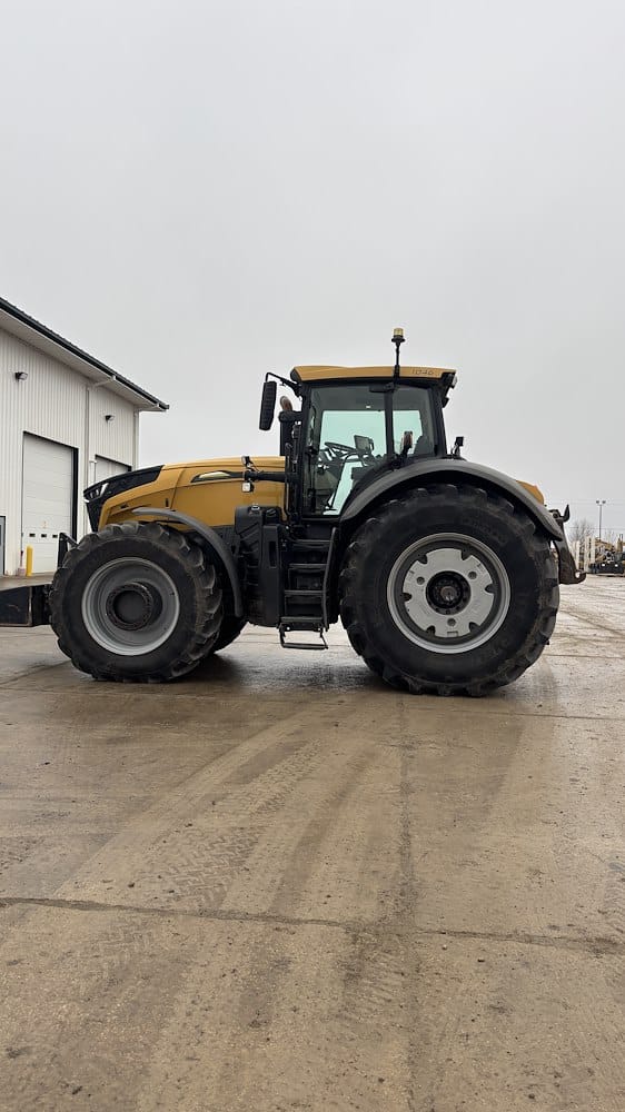 2018 Challenger 1046 Equipment Image0