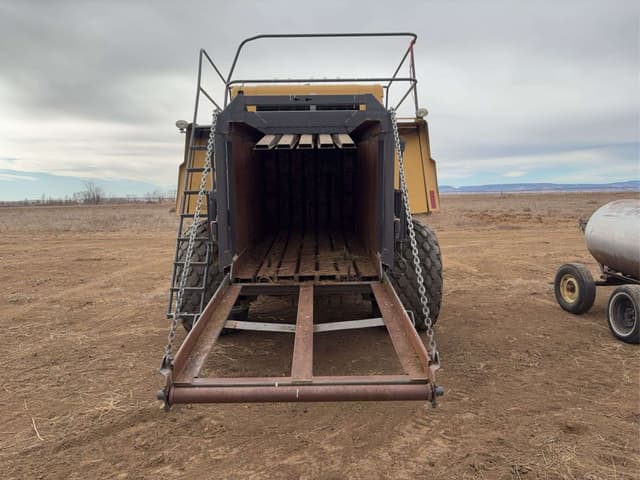 Image of Challenger LB44B equipment image 4