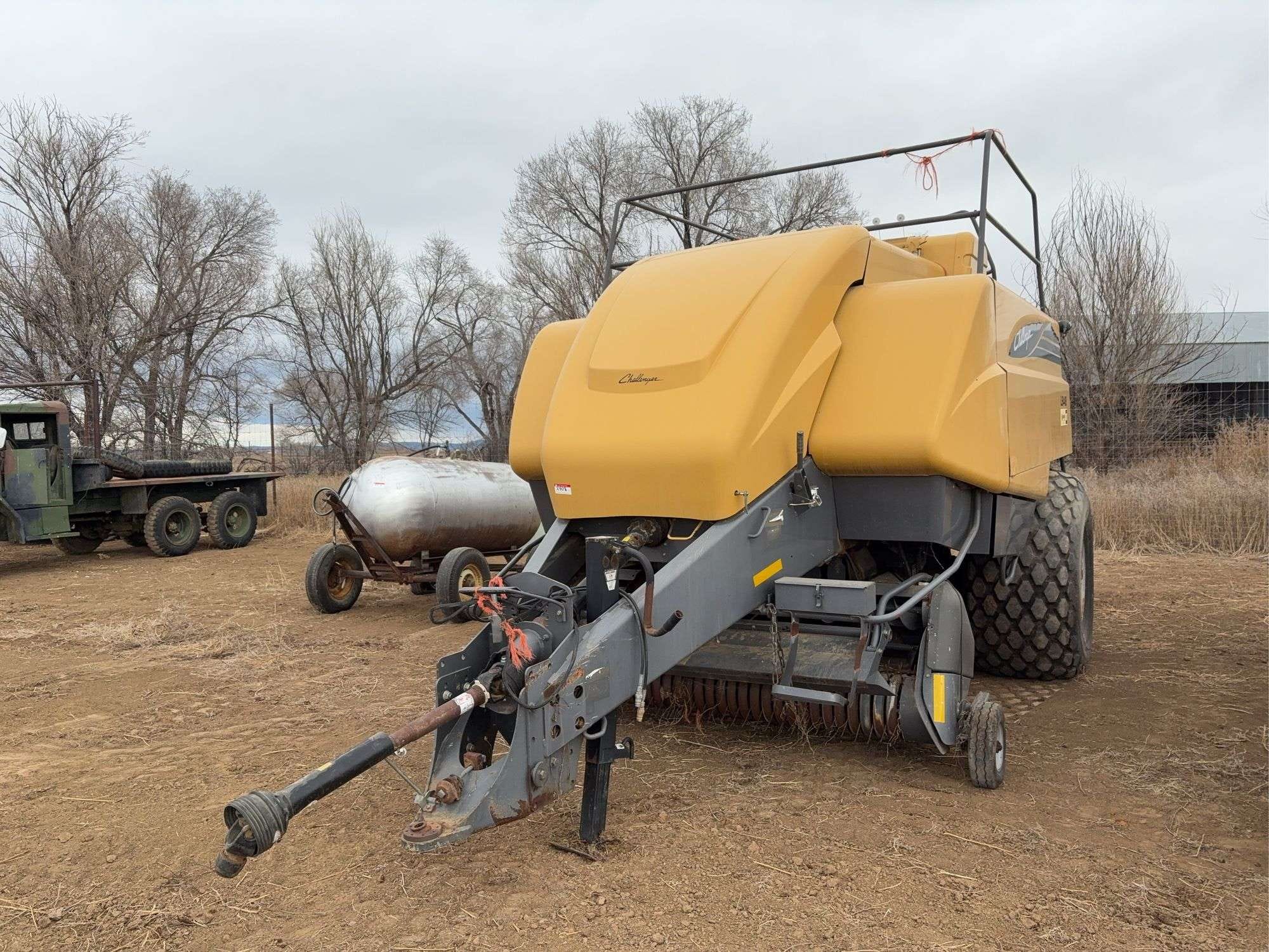 Challenger LB44B Equipment Image0