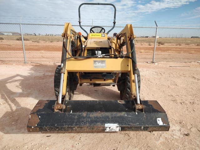 Image of Challenger MT265 equipment image 4