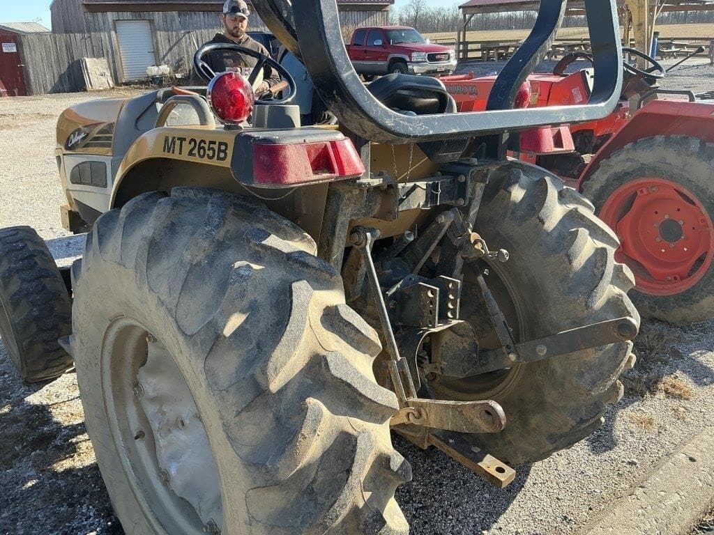 Image of Challenger MT265B Image 1