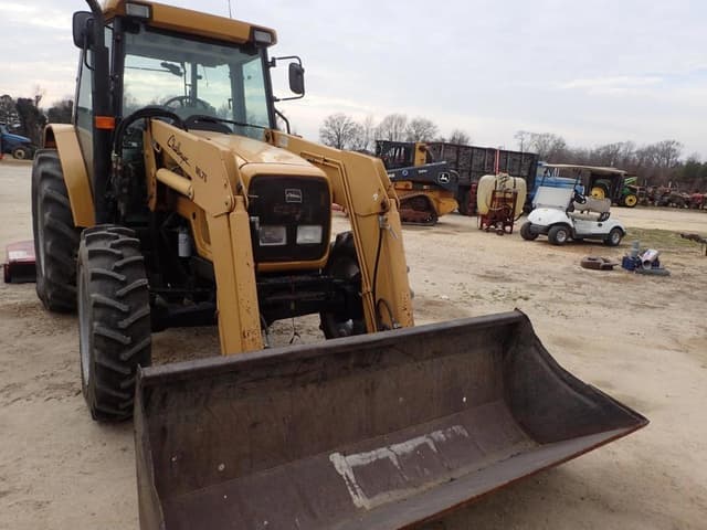 Image of Challenger MT445 equipment image 2