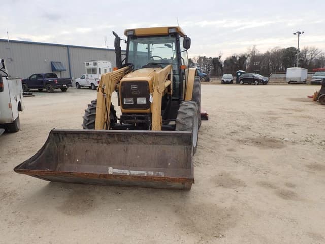 Image of Challenger MT445 equipment image 1