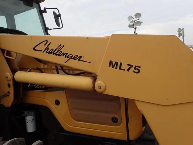 Image of Challenger MT445 equipment image 3