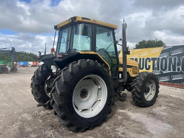 Image of Challenger MT535 equipment image 3