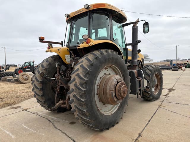 Image of Challenger MT665 equipment image 2