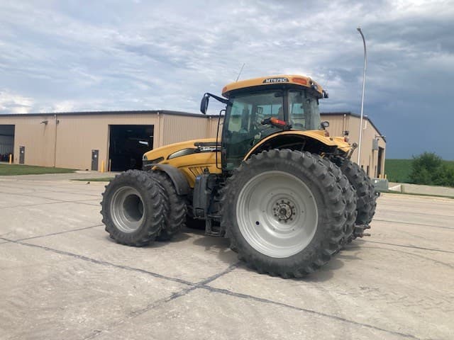 Image of Challenger MT675C equipment image 2