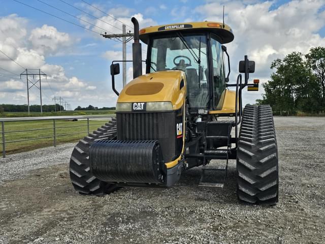 Image of Challenger MT765 equipment image 3