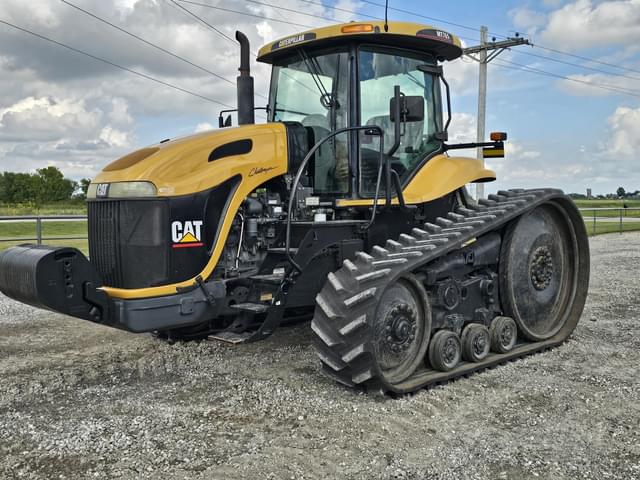 Image of Challenger MT765 equipment image 2