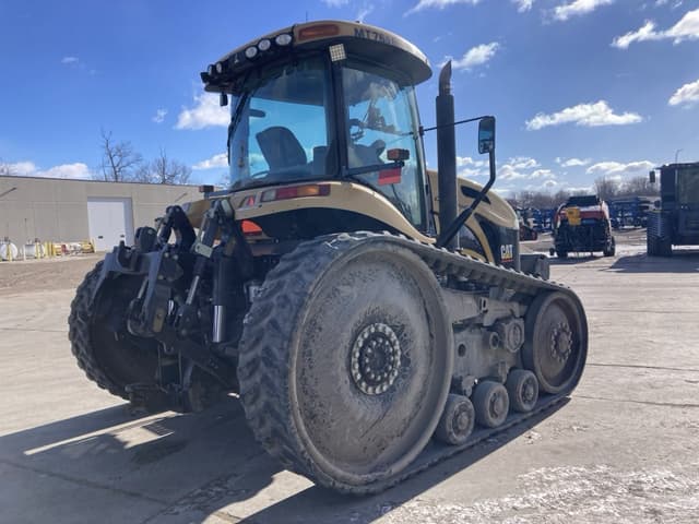 Image of Challenger MT765B equipment image 2