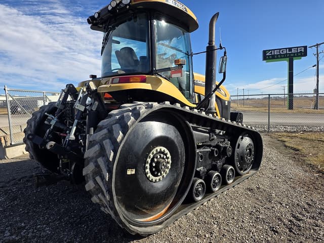 Image of Challenger MT765C equipment image 2