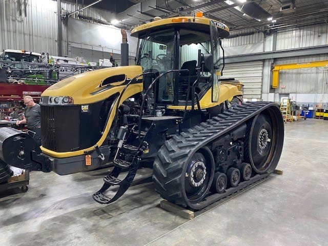 2009 Challenger MT765C Equipment Image0