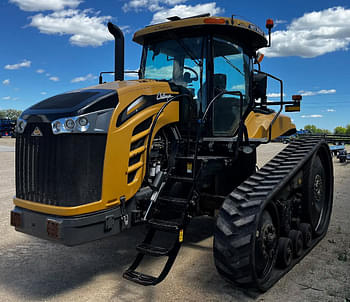 2016 Challenger MT765E Equipment Image0