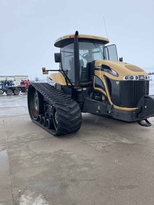 Image of Challenger MT765C equipment image 2