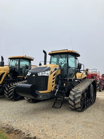 2015 Challenger MT765E Equipment Image0
