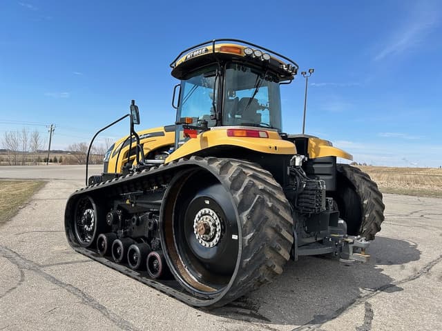 Image of Challenger MT865E equipment image 2