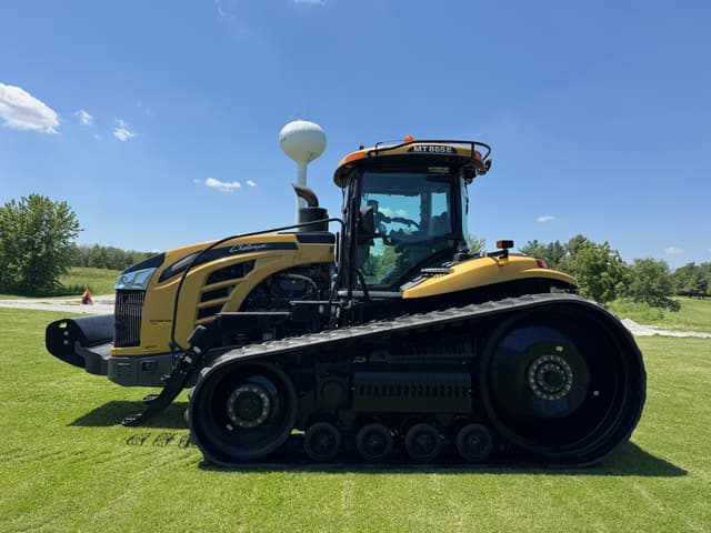 Image of Challenger MT865E equipment image 4
