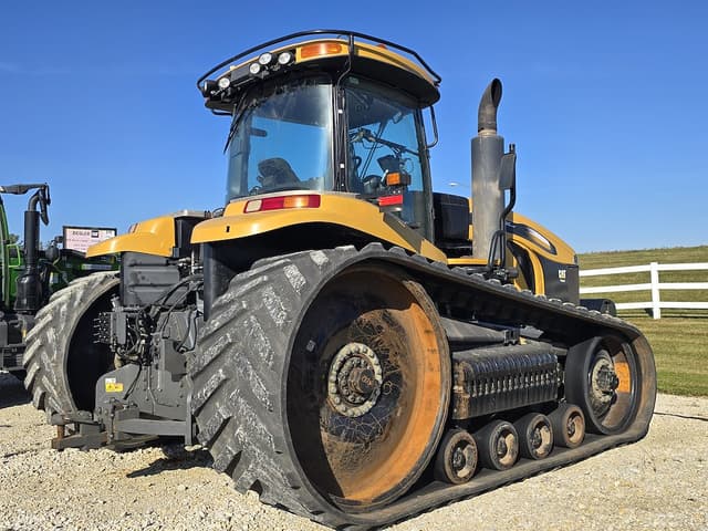 Image of Challenger MT875C equipment image 4