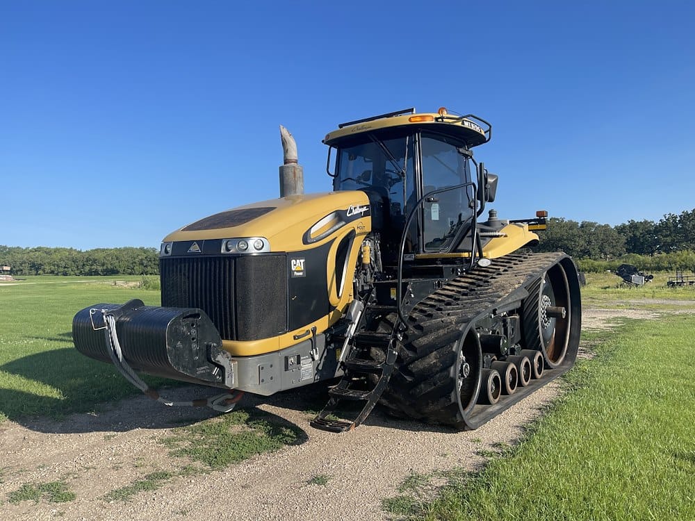 2013 Challenger MT875C Equipment Image0