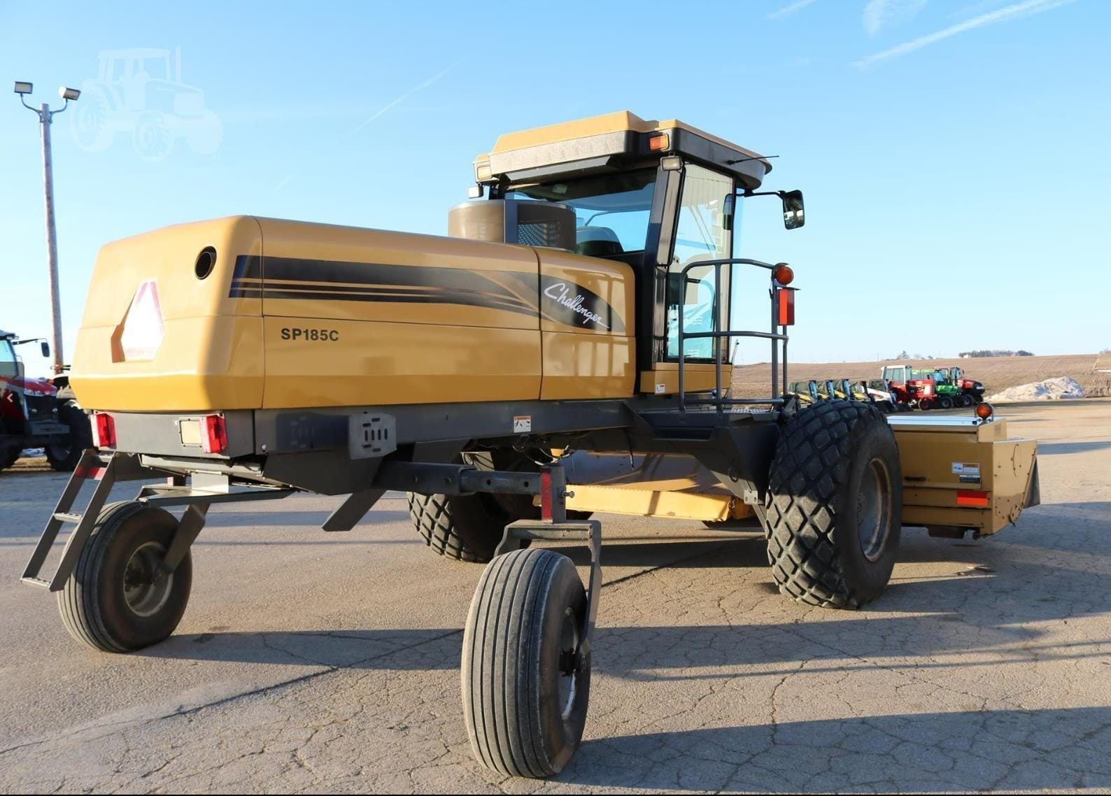 Main image Challenger SP185C