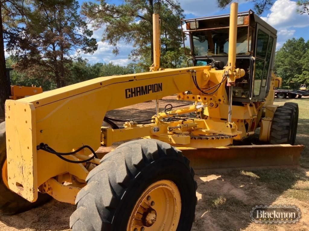 Champion 710A Equipment Image0