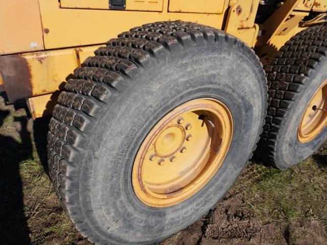 Image of Champion 720A equipment image 2