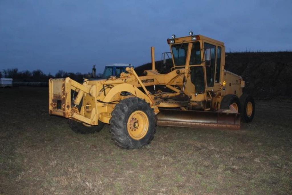 Main image Champion 720A