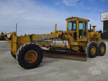 Main image Champion 740A