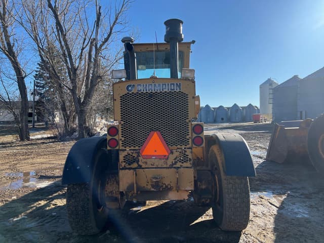 Image of Champion 740A equipment image 4