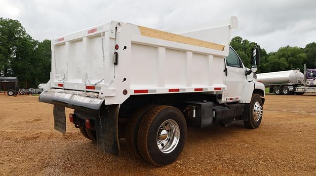 Image of Chevrolet C7500 equipment image 4