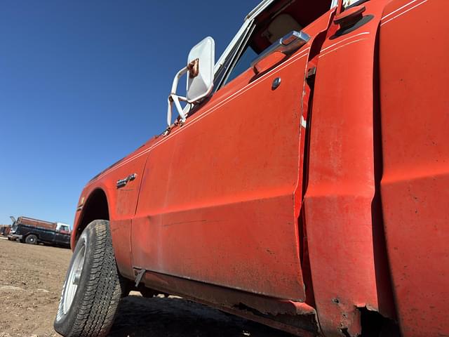 Image of Chevrolet Custom Deluxe equipment image 3